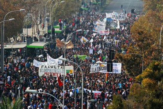 Studierende und Schüler gehen in Chile wieder auf die Straße