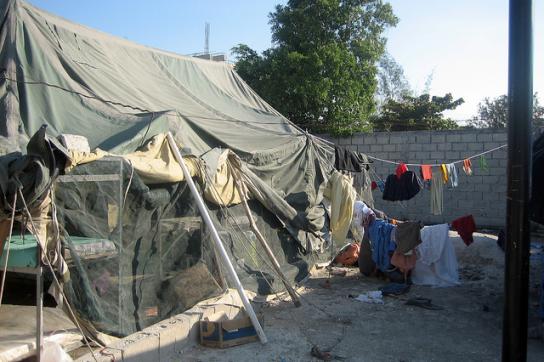 Unterkunft in einem Flüchtlingscamp in Haiti