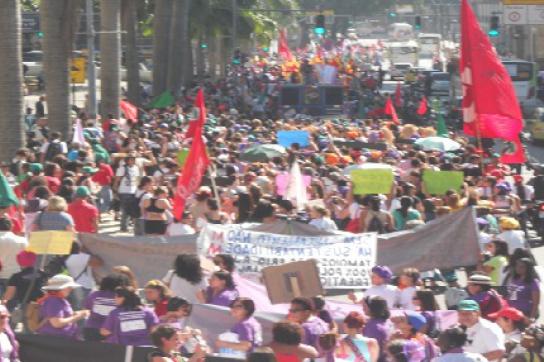 "Marsch der Frauen" in Rio de Janeiro