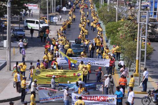 Demonstration der streikenden Minenarbeiter in Riohacha, Bundesstaat Cesar, Kolumbien