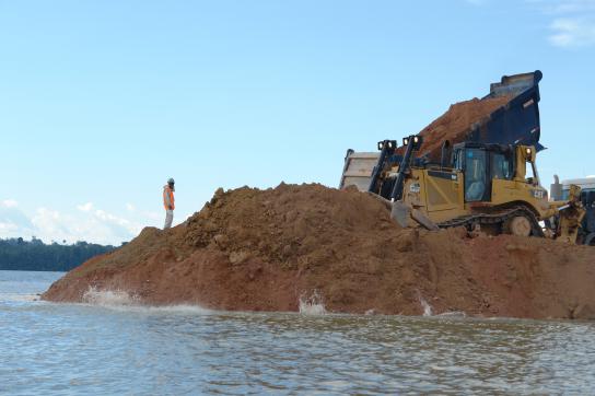 Bau des Belo Monte Staudamm
