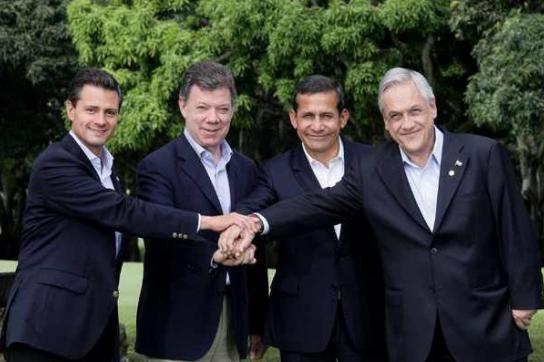 Die Präsidenten der vier Mitgliedsstaaten Enrique Peña Nieto (Mexiko), Juan Manuel Santos (Kolumbien), Ollanta Humala (Peru) und Sebastián Piñera (Chile)