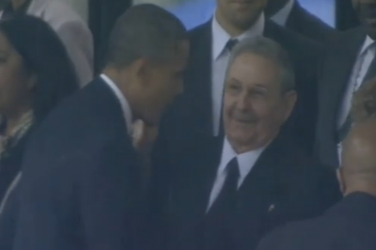 Obama und Castro in Südafrika: Kommt es in Panama 2015 erneut zum Handschlag?