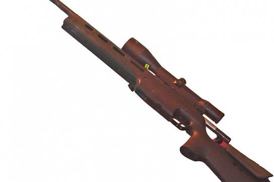 Scharfschützengewehr SIG-Sauer SSG 3000, nach Herstellerangaben mit effektiver Reichweite von etwa einem Kilometer