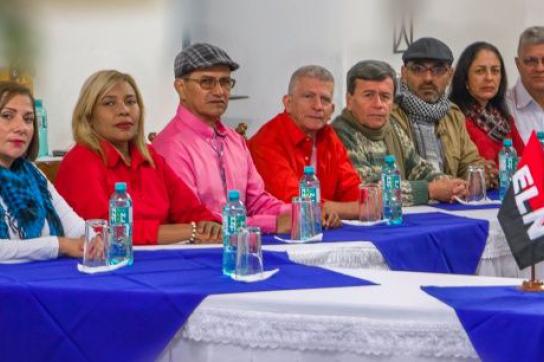 Verhandlungsdelegation der ELN in Ecuador