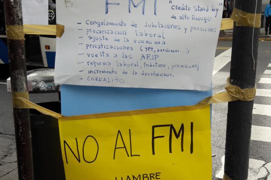 Plakat in Buenos Aires: "Bedingungen des IWF" - "Nein zum IWF"