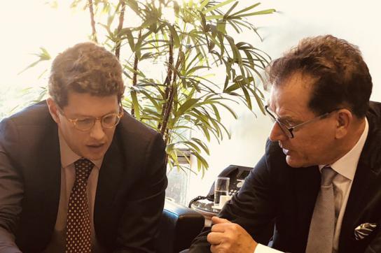 Müller (rechts) und Salles im Gespräch. Deutschland und Brasilien sind sich im Tropenwaldschutz nicht einig Deutschland und Brasilien sind sich im Tropenwaldschutz nicht einig