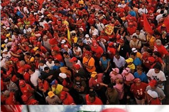 Abschlussdemonstration in Caracas (Bilder PSUV) Endspurt vor der "Enmienda"