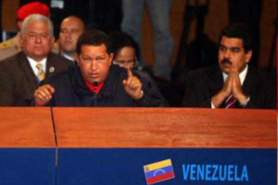 Vor Hugo Chávez nimmt der spanische König Reißaus. Chávez nennt Aznar einen Faschisten