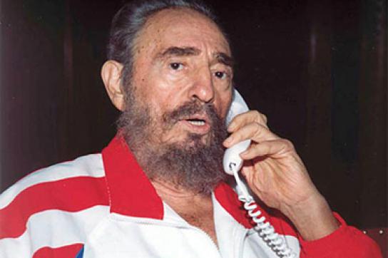 Seit August 2006 krank: Fidel Castro Stimmabgabe im Hospital